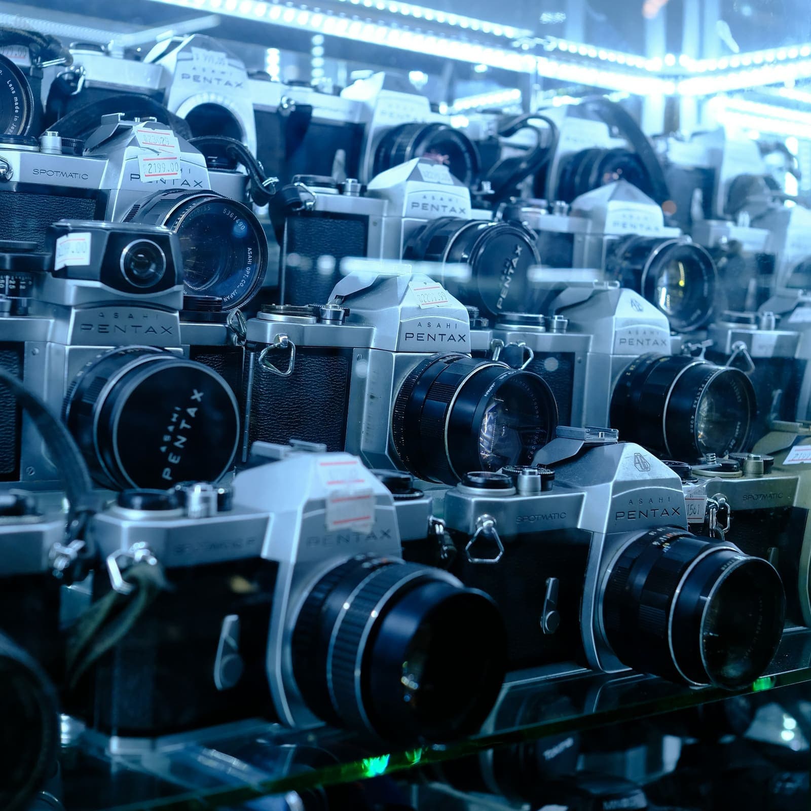 A room of cameras