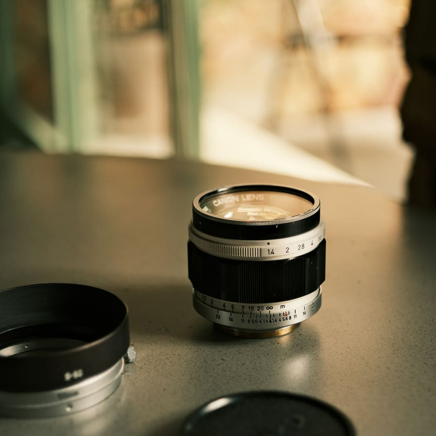 Lens Hood LH-77